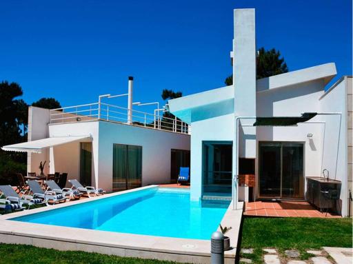 Deluxe Aroeira Villa Villa Aro Tojo Uno 5 Bedrooms Private Pool Perfect for Families - Housity