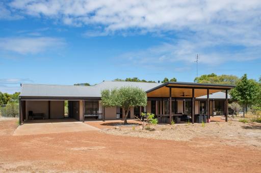 Amaroo - Housity