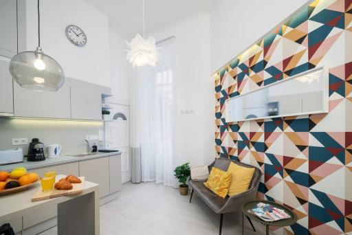 BpR Astro Studio Home - Housity