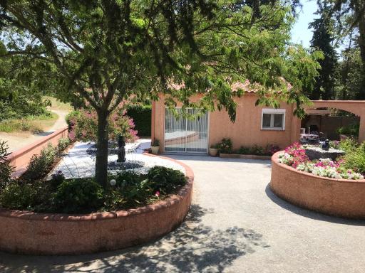 Maison d'une chambre avec terrasse amenagee et wifi a Rodes - Housity