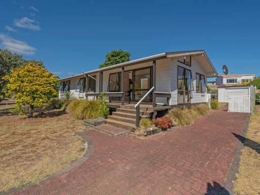 Champion Bach - Pauanui Holiday Home - Housity