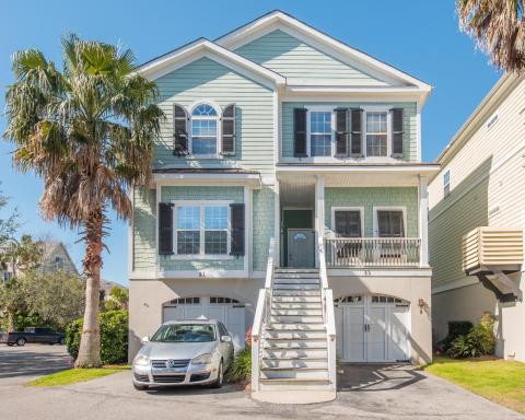 Waters Edge 83 - Housity