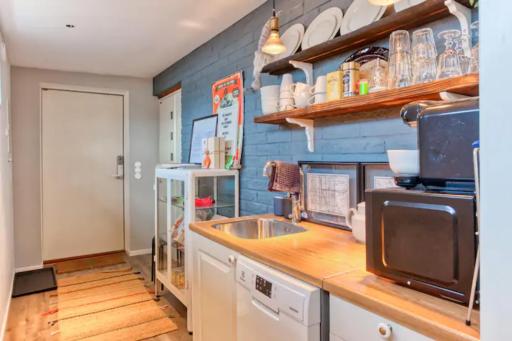 Beautiful home away from home near Stockholm city - Housity