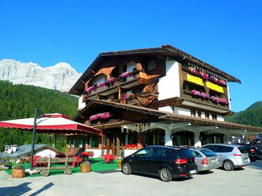 Hotel Corona - Housity