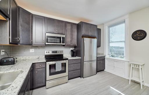 Forest park, Science Center, BJC & CWE restaurants - Housity