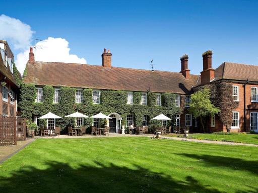 Bush Hotel Farnham - Housity
