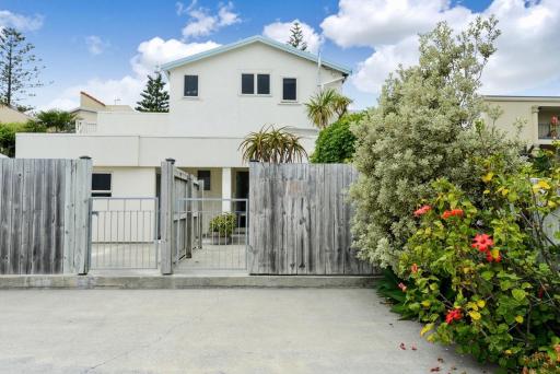 Bakers Loft - Napier Holiday Home - Housity
