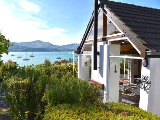 Anchor in Akaroa - Akaroa Holiday Home - Housity
