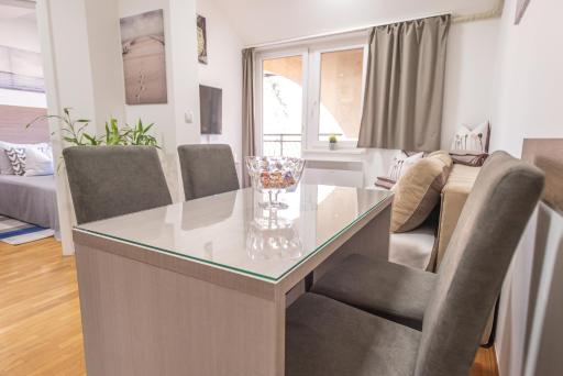 Apartment Danica - Housity