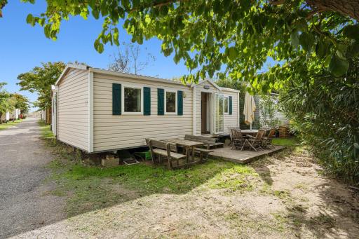 Bungalow convivial pres de Sete avec piscine partagee - Housity