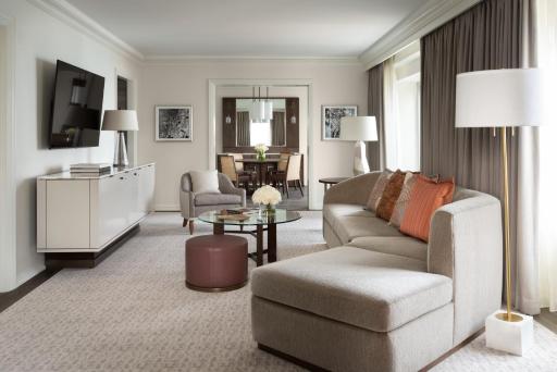 Four Seasons Chicago - Housity