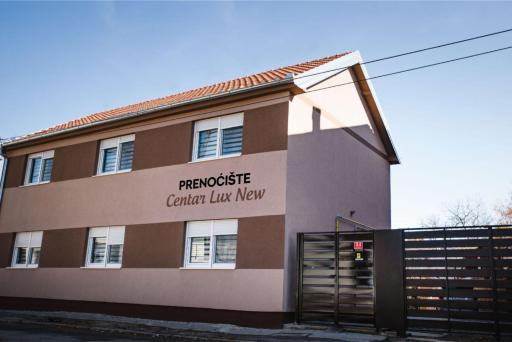 APARTMANI CENTAR LUX NEW - Housity