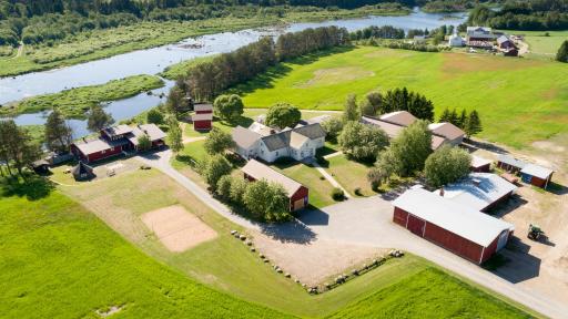 Törmälän Tila - Housity