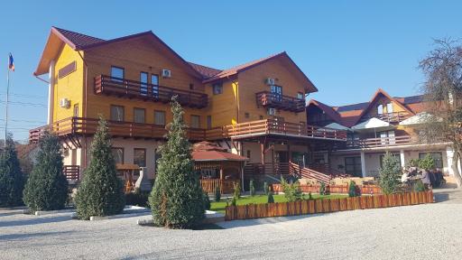 Pensiunea Doina - Housity