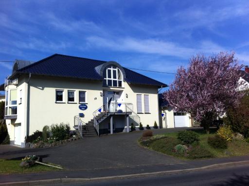 Eifelland-Ferien - Housity