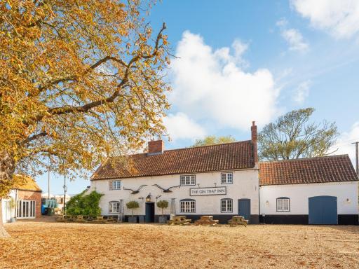 The Gin Trap Inn - Housity