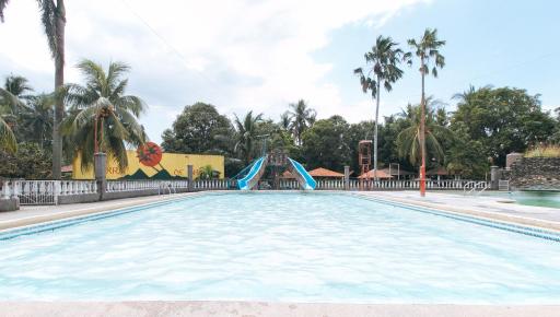 RedDoorz @ Tierra De Oro Resort - Housity