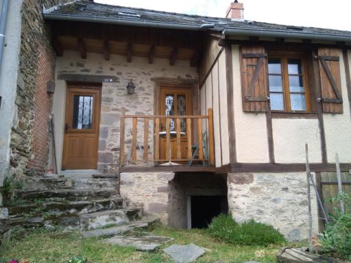 Petite maison centre Pompadour - Housity