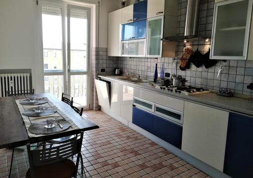 Trilo Vanzago Deluxe - Housity