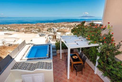Villa by Hotel Thira - Housity