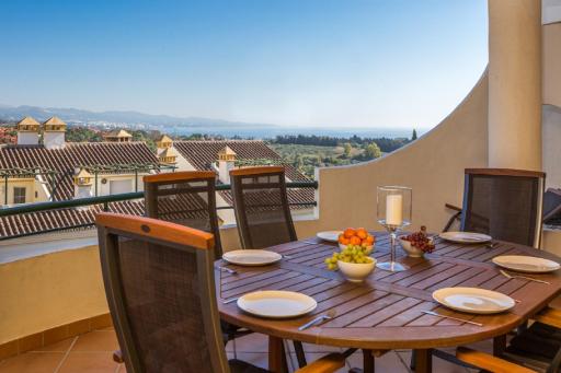Puerto Banus Senorio de Aloha 3 bed apartment with seaviews - Housity