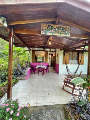 Finca Isla Rainforest Retreat - Housity