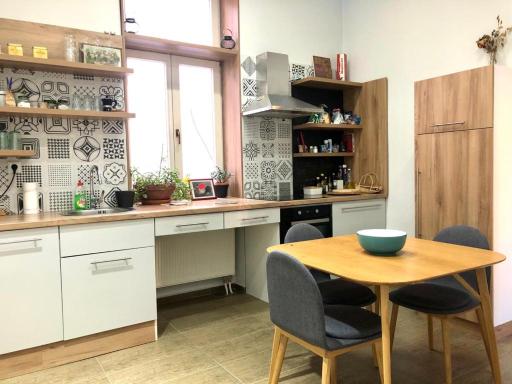 OLD TOWN Sarajevo center apartment 2+2 - Housity