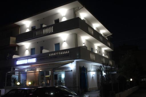 Hotel Tuo Mare - Housity