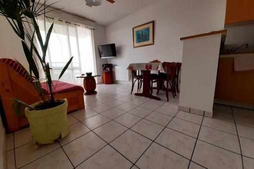 2 pièces avec Terrasse, Piscine, parking privatif - Housity