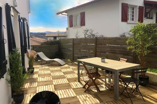 Charming Flat With Terrace 500m From The Beach - Housity