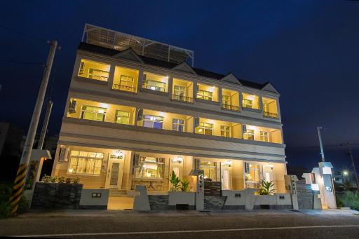 Square B&B - Hizvo