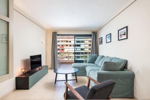 Los Gigantes Cliffs view two bedroom apartment - Housity