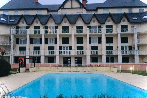 Appartement rez-de- chaussée sur le port wi-fi 4G - Housity