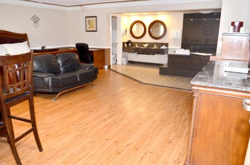 Dynasty Suites Hotel - Housity