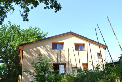 Strohballenhaus Valle delle Rose - Housity