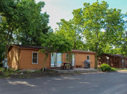 Island Club #22 - Housity