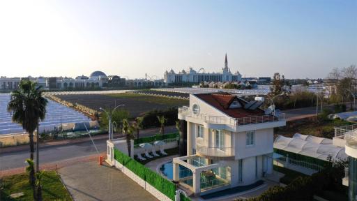 Crystal Water Deniz Saray Villa 1 - Housity