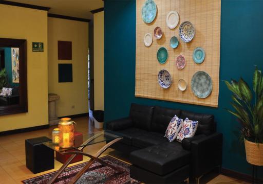 Hotel CR Lounge by Little Havana - Housity