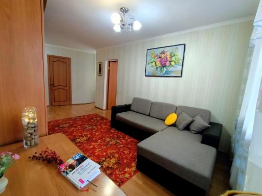 2 kh komnatnye apartamenty na nazarbaeva 65 - Housity