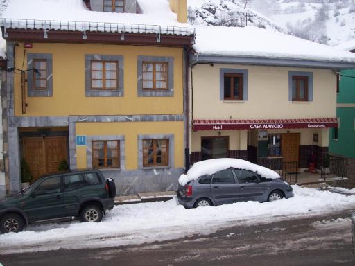 Hotel Restaurante Casa Manolo - Housity