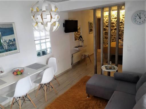 The Little Gem Under The Rocks 2 - Housity
