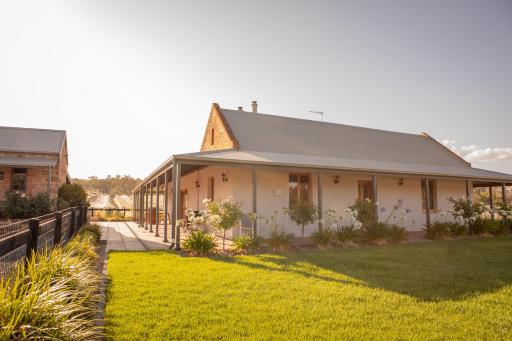 Brockenchack Vineyard Bed & Breakfast - Housity