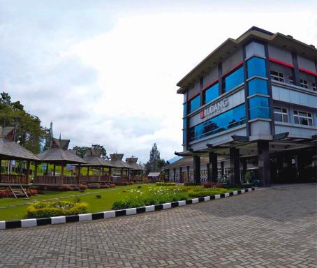 Rudang Hotel & Resort Berastagi - Housity