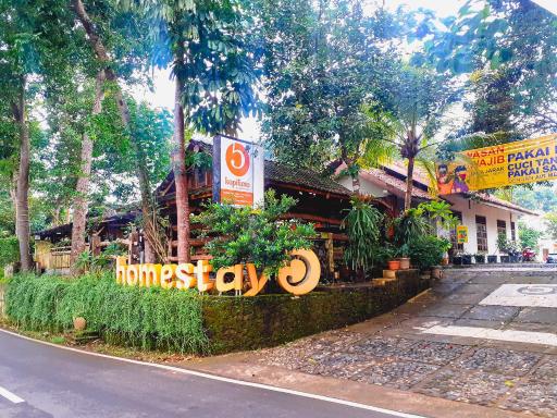 Kopilimo Cafe and Homestay - Housity