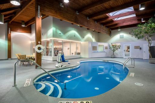 Crowne Plaza Albany - The Desmond Hotel - Housity