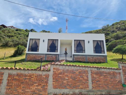 ReLuna Guatavita Glamping & Suites - Housity