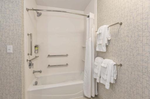 Holiday Inn Express & Suites Jersey City - Holland Tunnel, an IHG Hotel - Housity