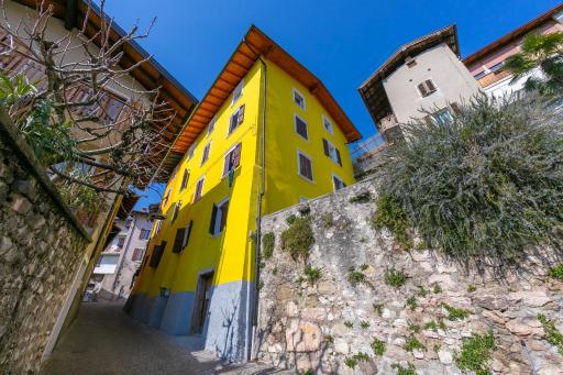 Sun House Apartments - Housity