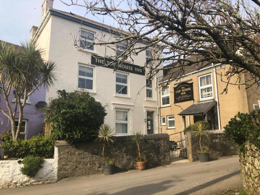 The Top House Inn - Housity