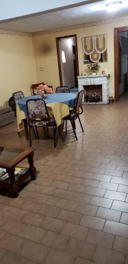 AMPLIO DEPARTAMENTO temporario - Housity